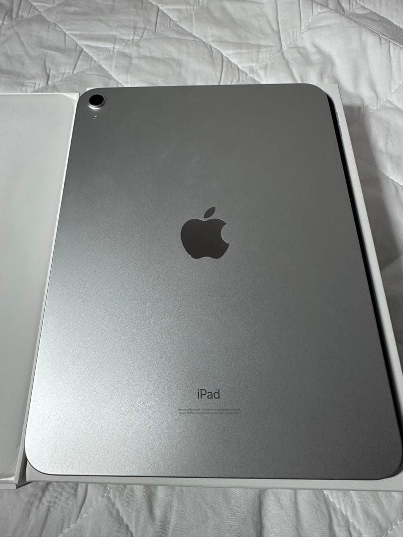 iPad 第10世代 WiFiモデル 64GB シルバー 付属品未使用