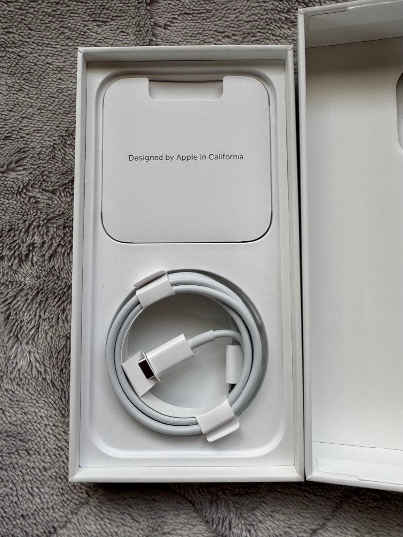 【美品】Apple iPhone 14 Pro 256GBシルバー