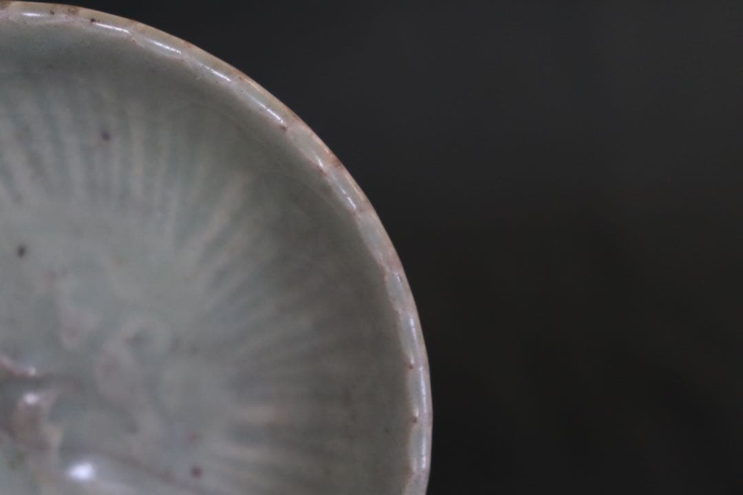 中国　明時代　龍泉窯花口小皿　青磁　アンティーク　送料込み0726