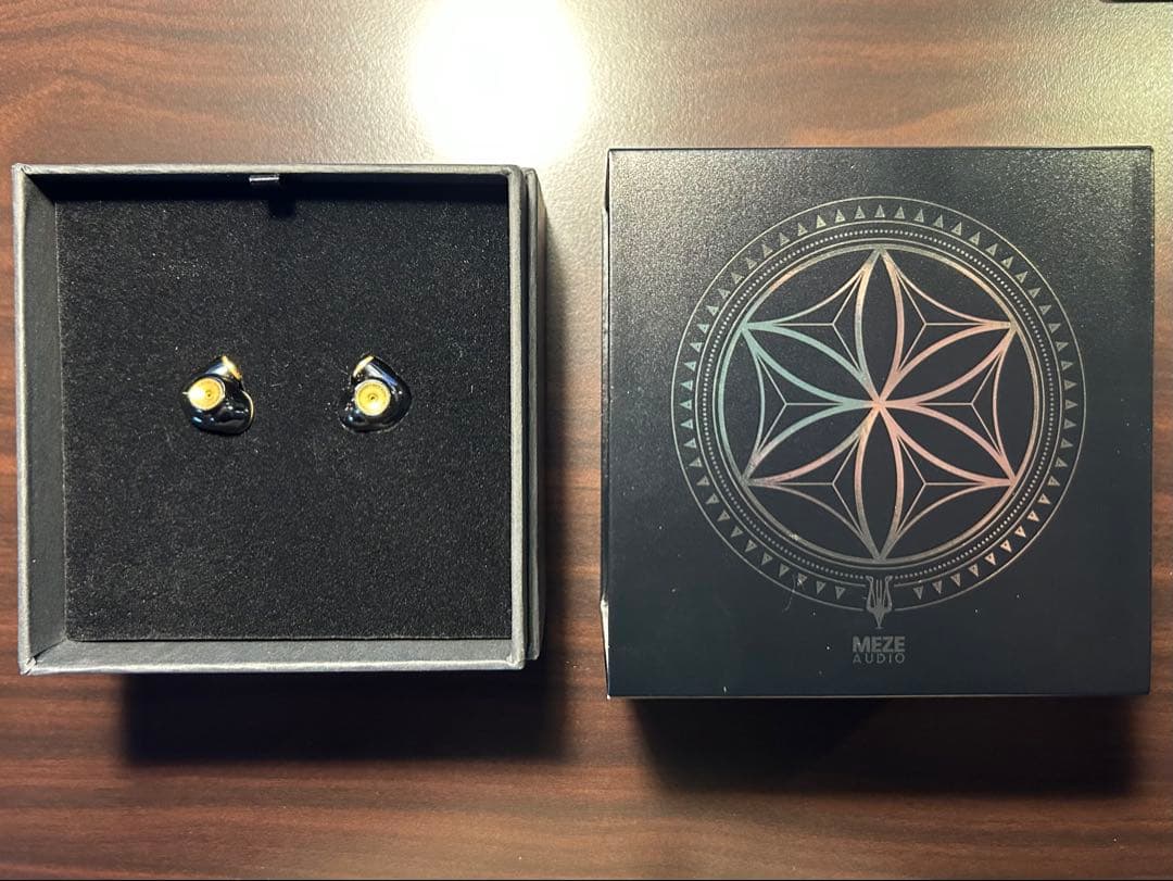 Meze audio Advar 有線イヤホン バランスケーブル付き