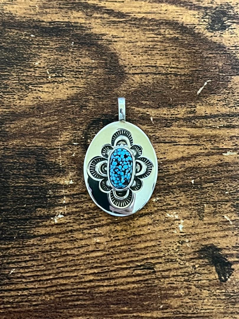 最終値下げ！ジェニファーカーティスナチュラルキングマンターコイズペンダントトップ