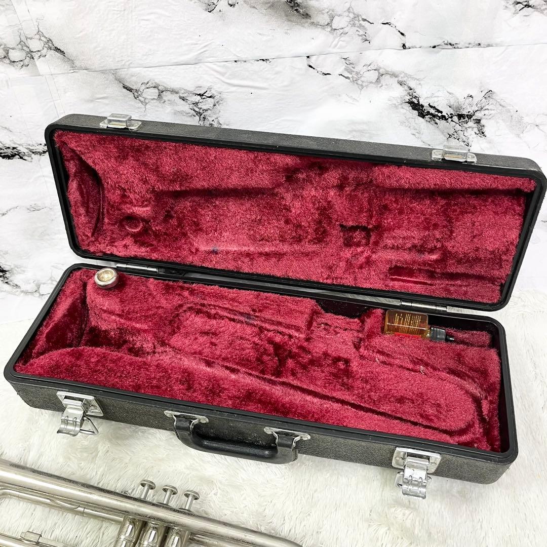 YAMAHA ヤマハ YTR1310トランペット/マウスピース　付き