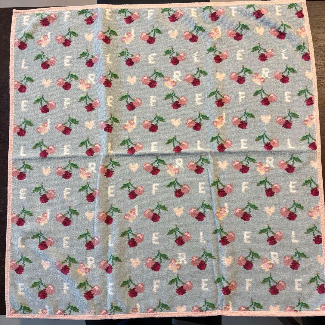 【新品 B品】フェイラーFEILERキープスマイリングチェリー プティバス