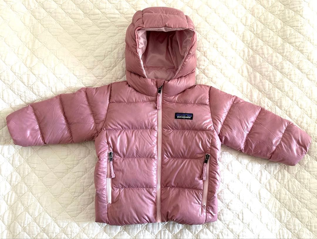 クリアランス★新品★パタゴニアキッズ　ダウンジャケット12-18m ピンク
