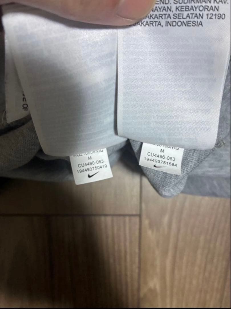 ナイキテックフリース セットアップ上下 Mサイズ グレー（内タグ付け）値下げ済み