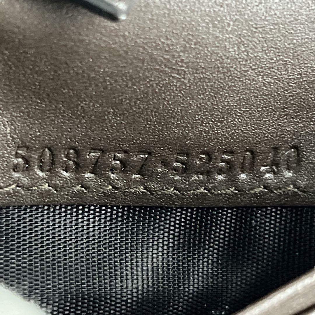 グッチ　GGスプリーム　二つ折り財布　コンパクト財布　ミニ財布　ベージュ　PVC