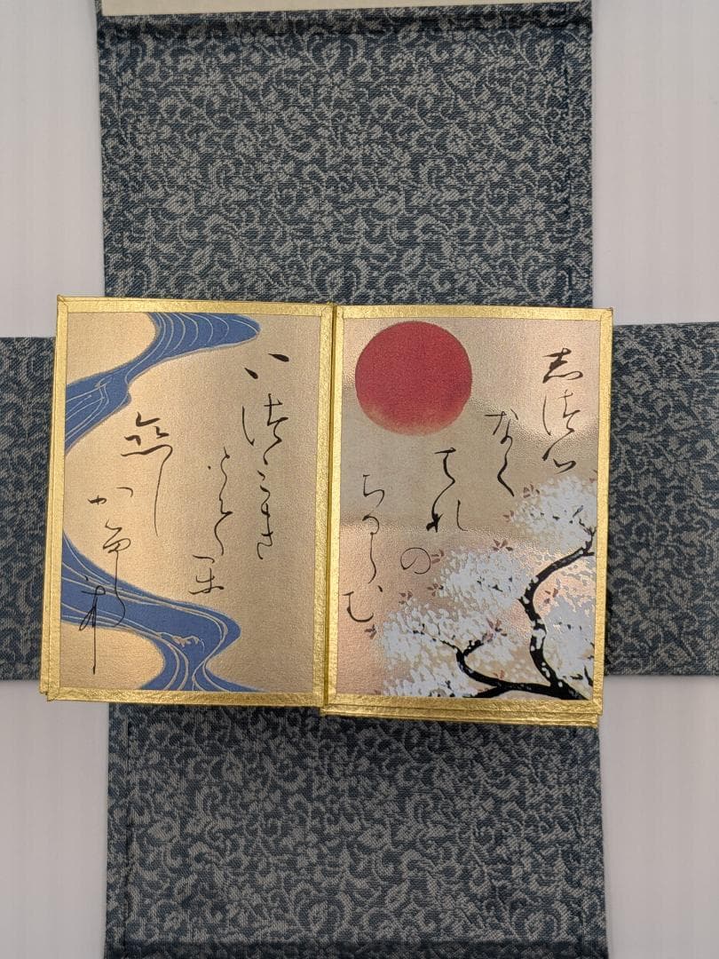 【超美品】幻の『光琳かるた』を復刻　手張り金箔紙仕上げ　『百人一首の手帖』付属有