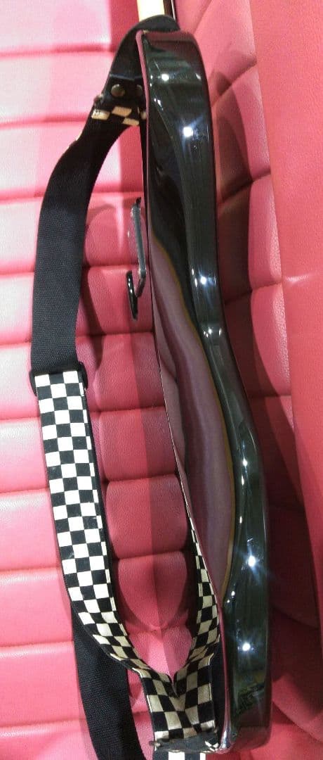 バッカス　Bacchus　ユニバースシリーズ　ベースギター　ケース・おまけ付き