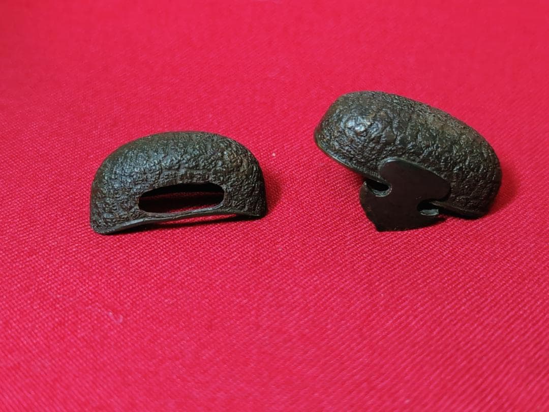 縁頭 銅 亀甲紋？ 鐺金具 拵 日本刀 刀装具 骨董 古美術 江戸時代 縁頭