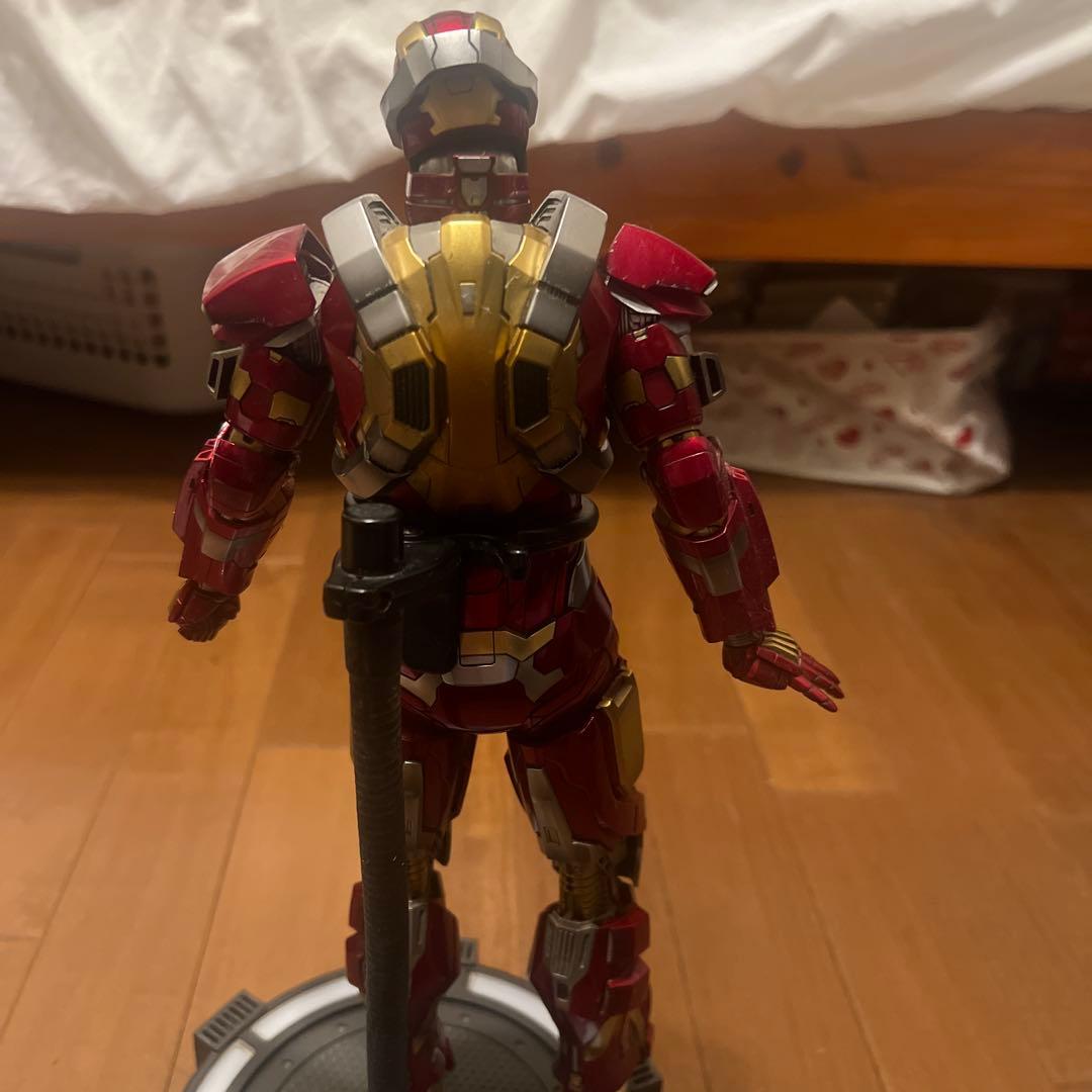 アイアンマンフィギュア ホットトイズ