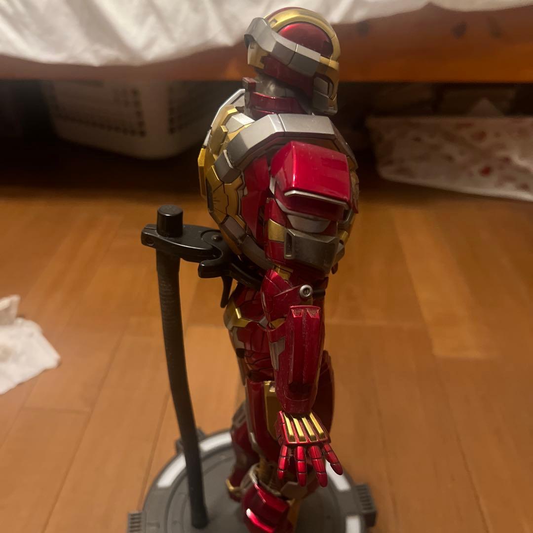 アイアンマンフィギュア ホットトイズ