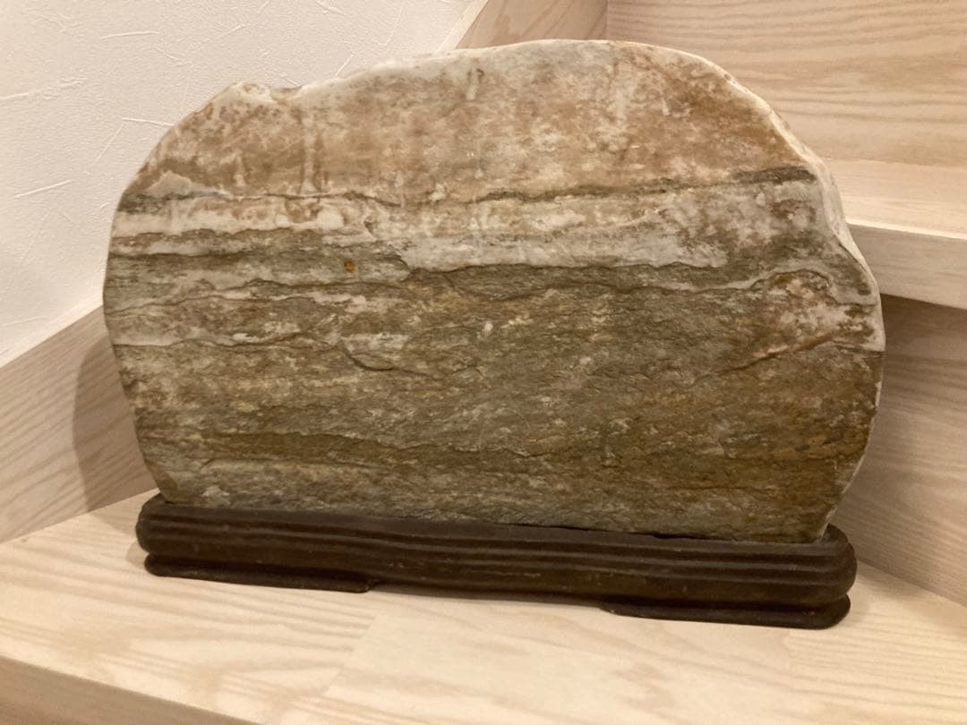 希少　鑑賞石 風景石 衝立石 山水図 彫刻 天然石 置物　山の風景 石のアート