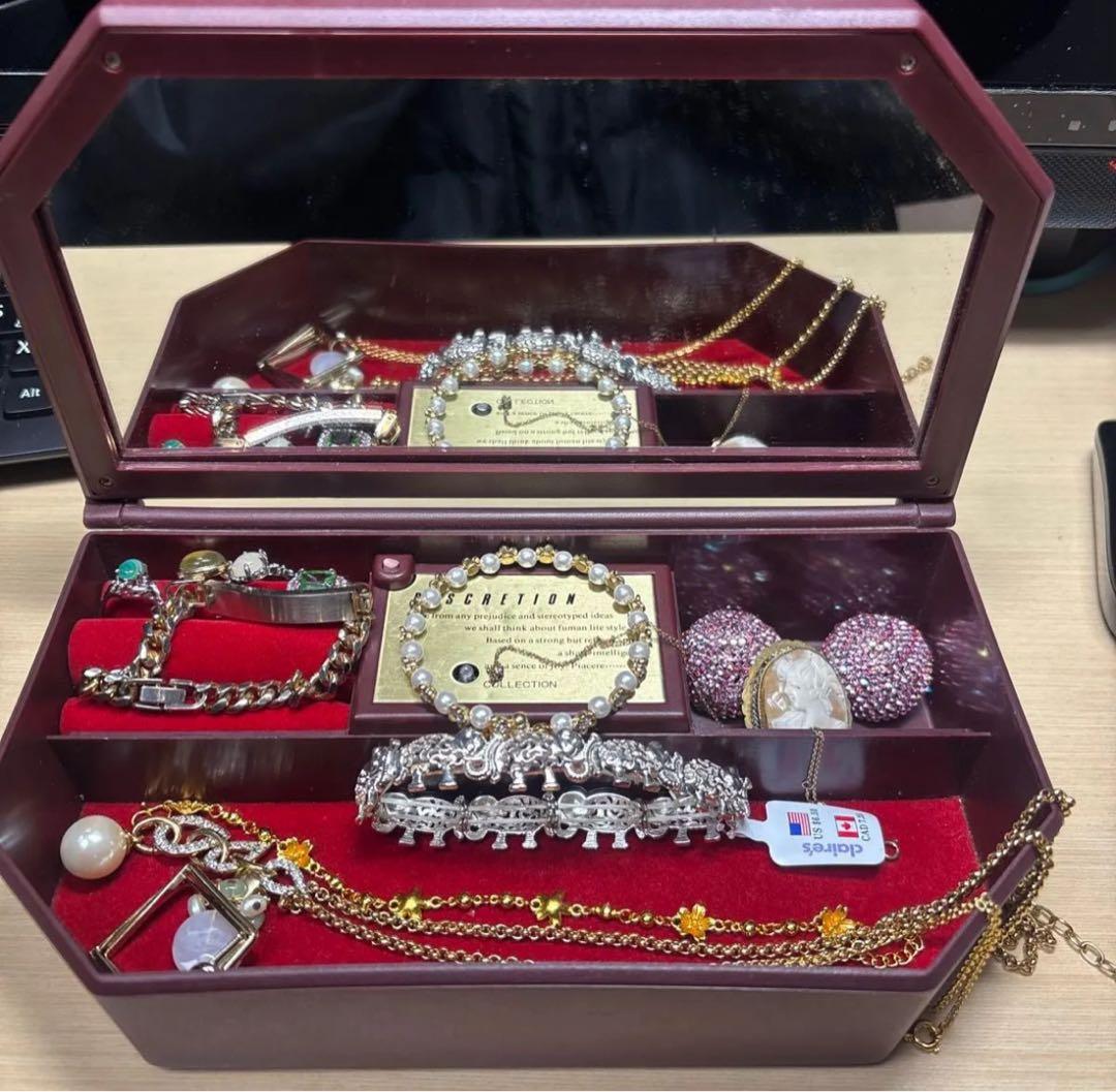 アクセサリー まとめ売り　ボックス別売り 生前整理