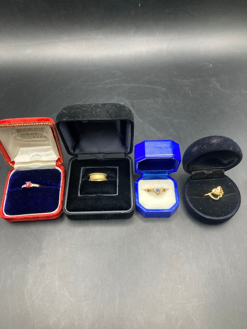 B 遺品整理品　アクセサリーまとめ