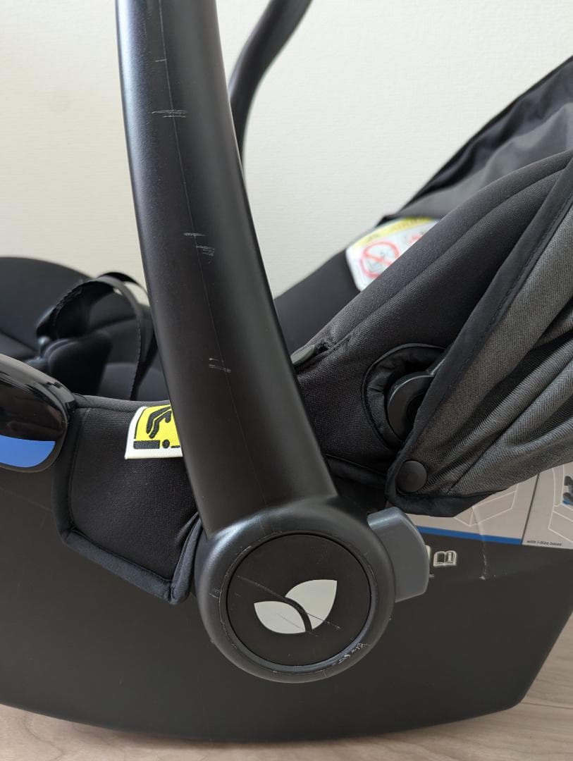 Joie i-baseとi-Snug