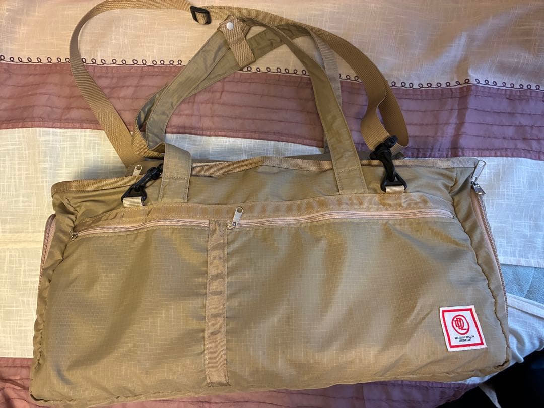 匿名送料込美品⭐︎DGDLベージュ ペット用キャリーバッグ 多機能