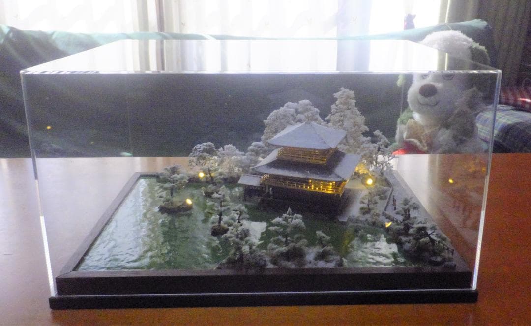 1/150・雪の金閣寺・ジオラマ・完成品・ＬＥＤライトアップ・アクリルケース付