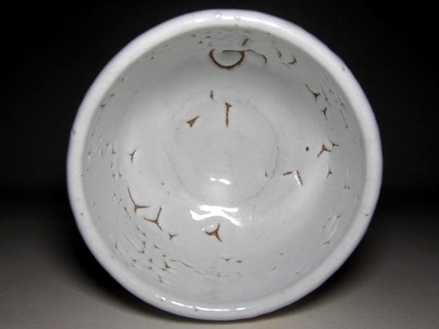 ＜お値引中＞十一代 三輪休雪 萩白茶碗「春雲」表千家十四代 而妙斎花押　m131