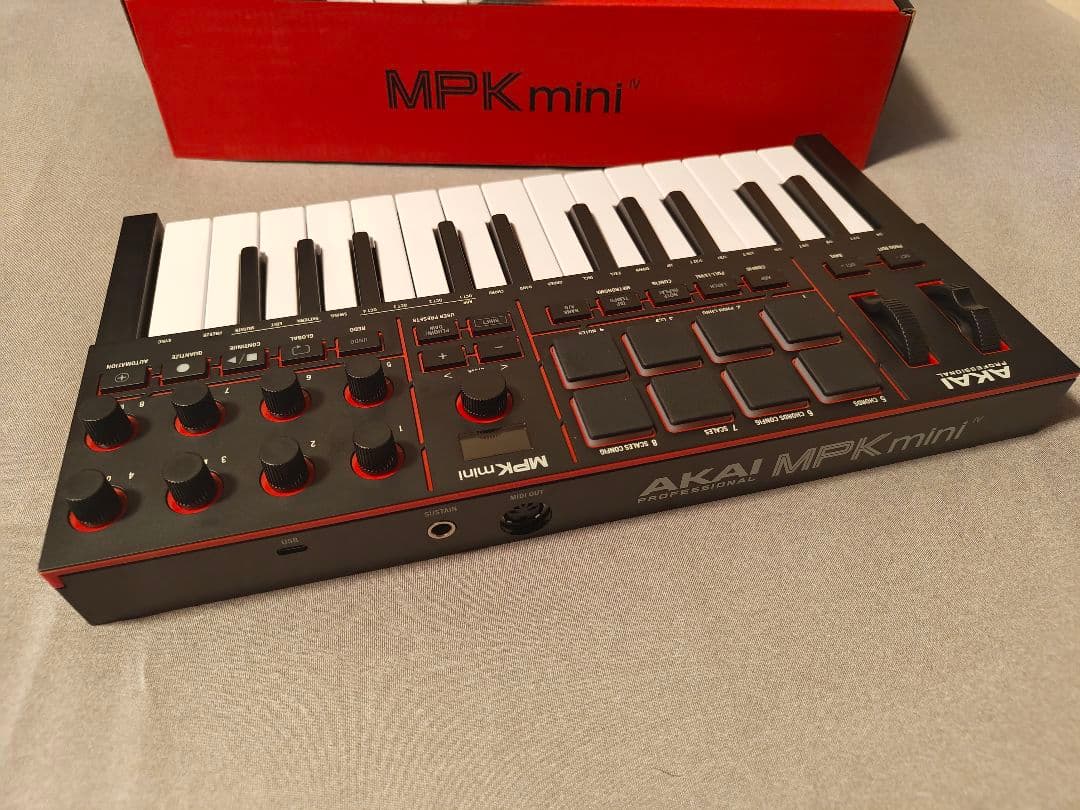 AKAI MPK mini IV MIDIキーボード