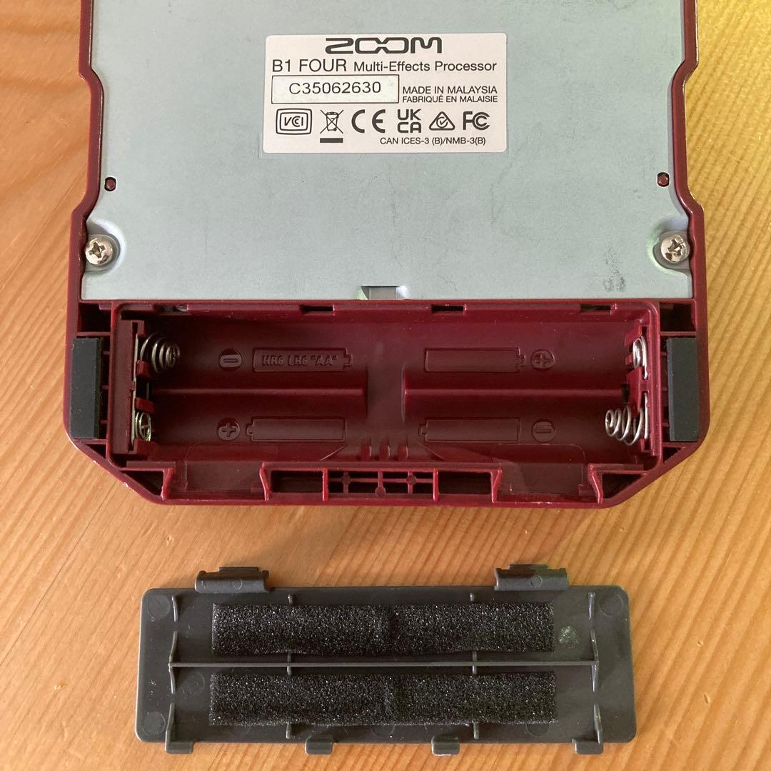 ZOOM B1 FOUR マルチエフェクター