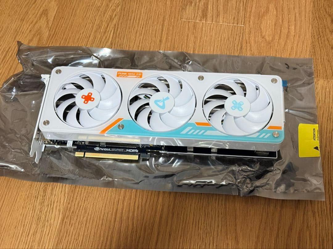 【美品】AX-GAMING GeForce RTX4070 X3W OC12GB