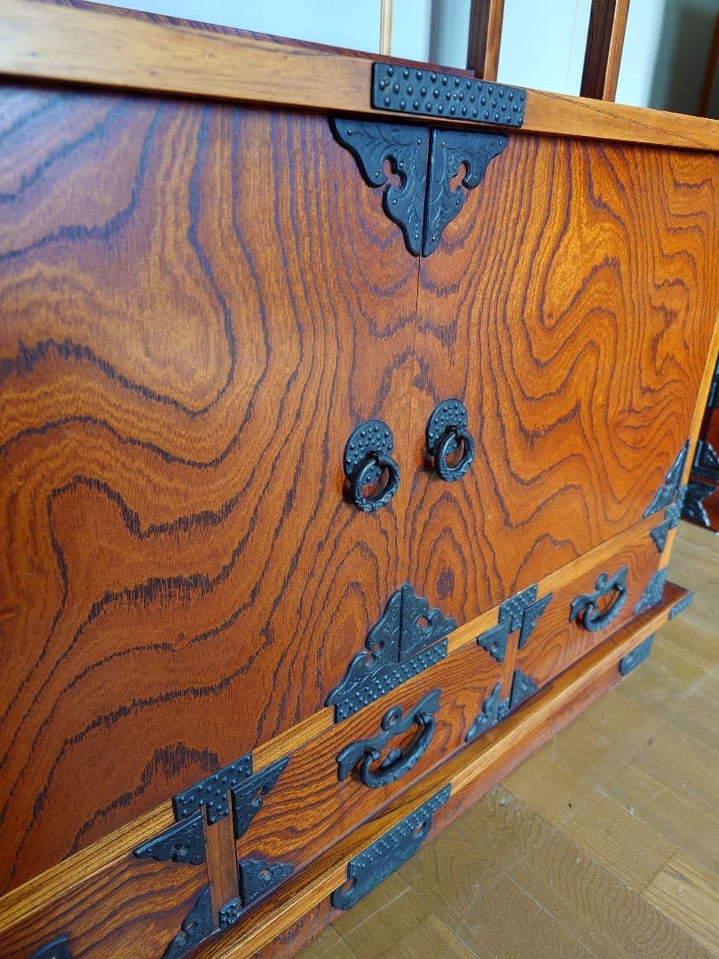 飾り棚　岩谷堂箪笥？