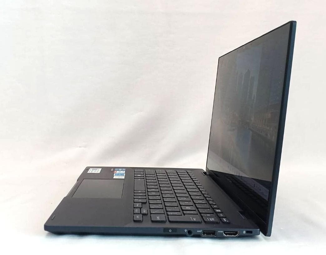 美品 タッチパネル ASUS ExpertBook B3302F i7 11世代