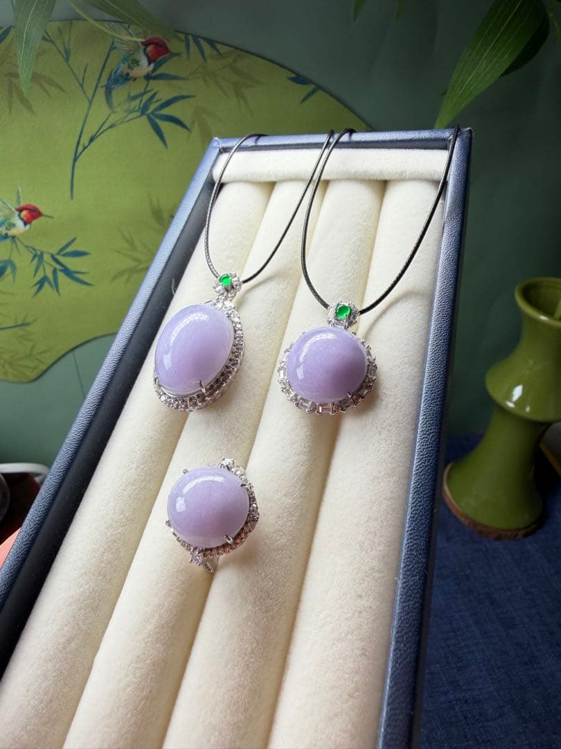 希少‼️コレクションレベル‼️色が極めラベンダーS925ネックレストップ　鑑定書付き