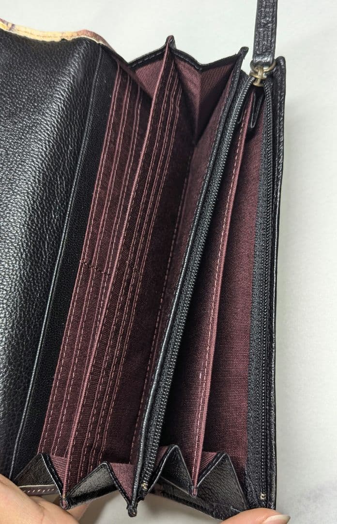 ★値下げしました！ ノーマン・ロックウェル 本革 長財布 超美品 交通渋滞