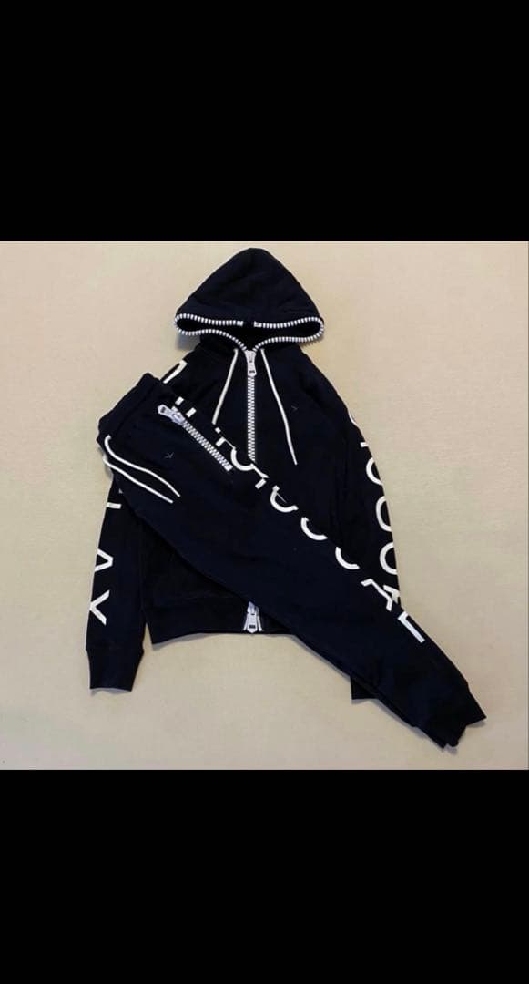 1piu1uguale3 セットアップ スウェット パーカー　黒