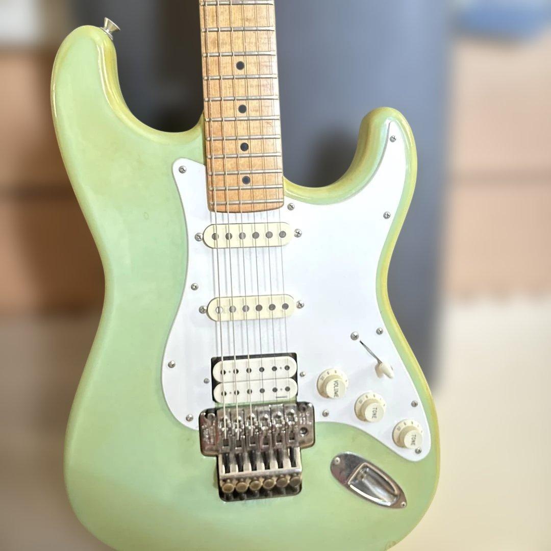 Fender JAPANストラトキャスター ＳＴＲ？フジゲン製ハードケース付き