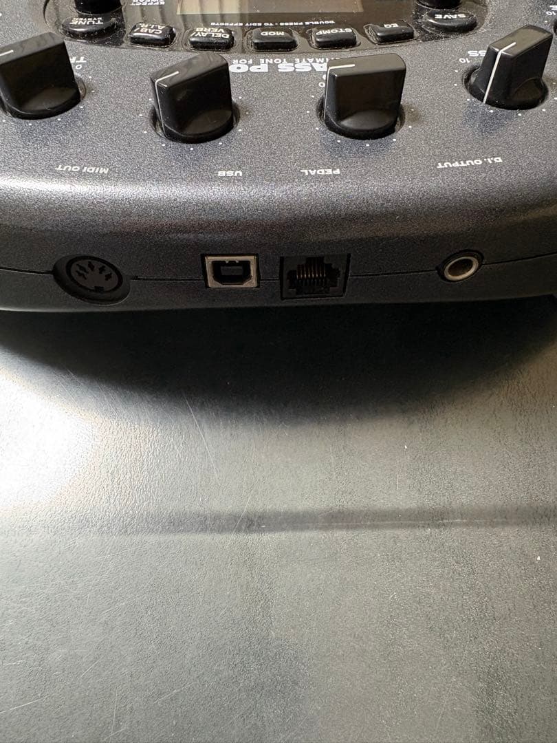 ベース LINE 6 BASS POD XT