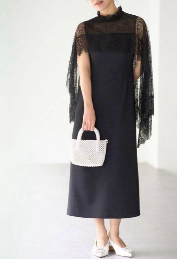 ブラック レースケープ ドレス　セルフォード