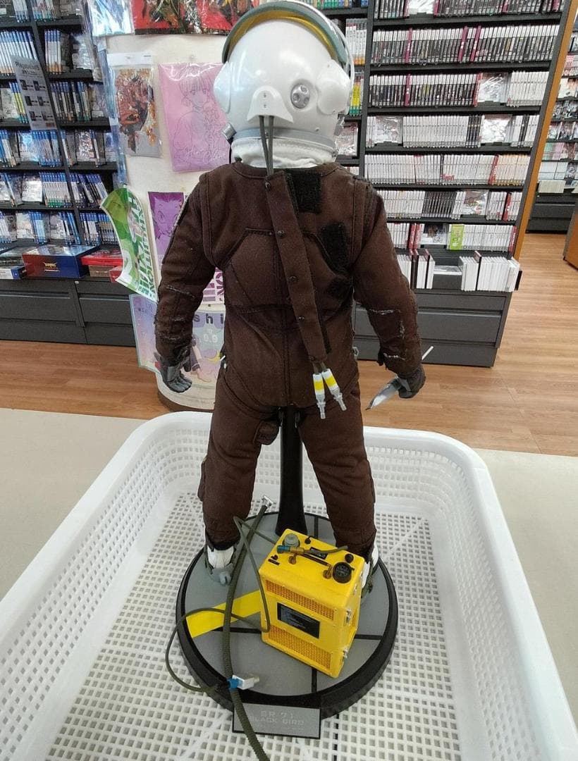 DAMTOYS SR-71 フライトテストエンジニア タイプ ホットトイズ