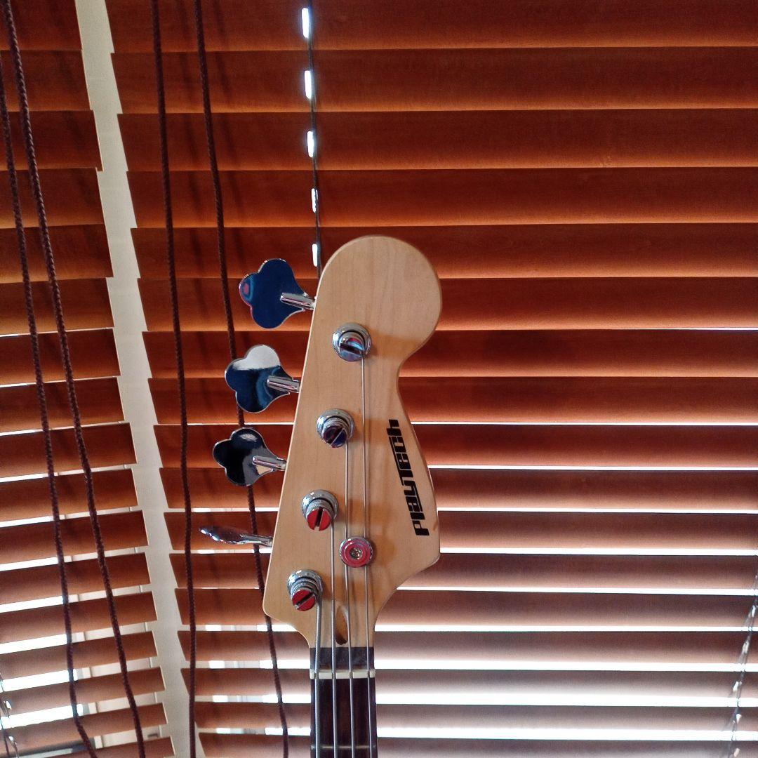 PLAYTECH グレー エレキベース