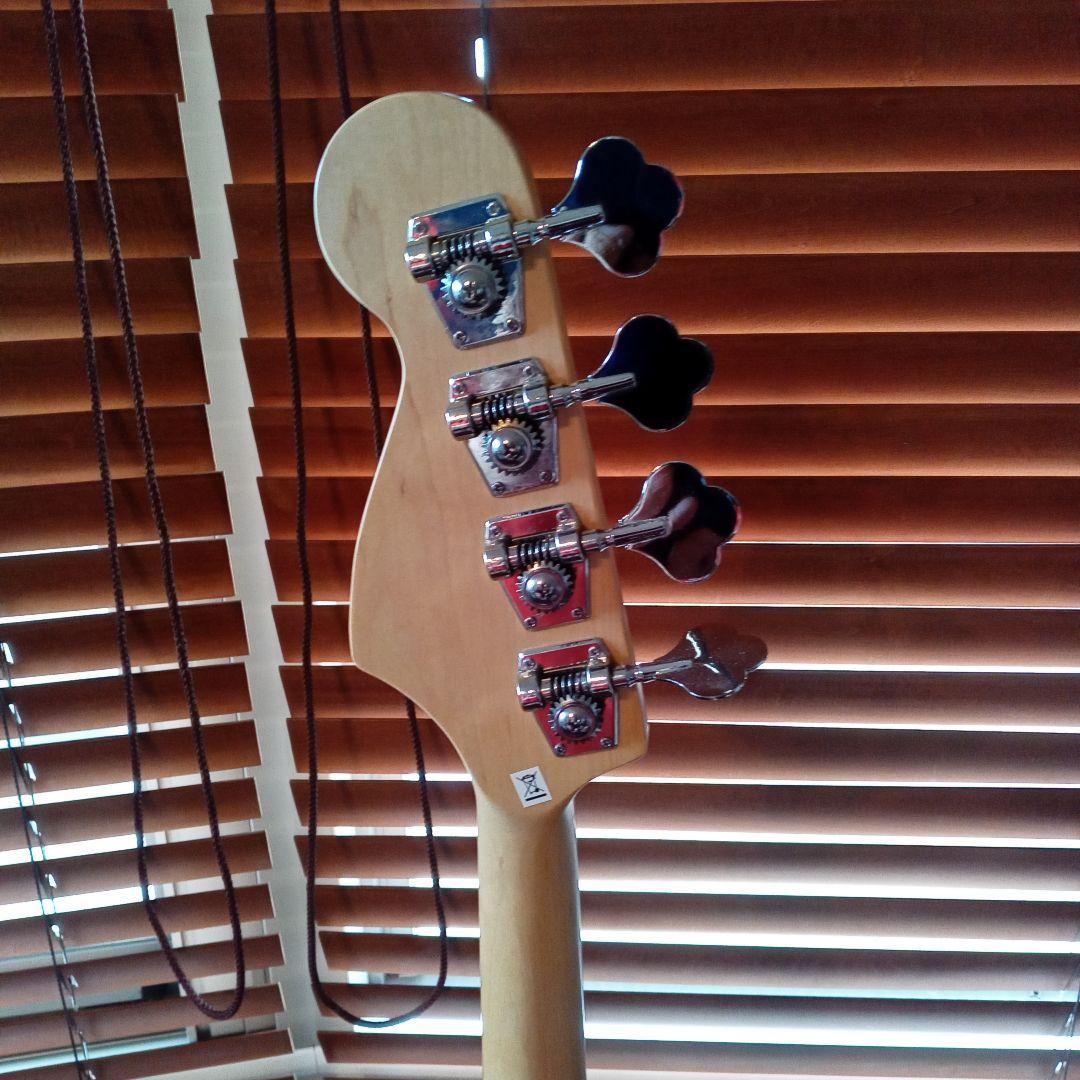 PLAYTECH グレー エレキベース