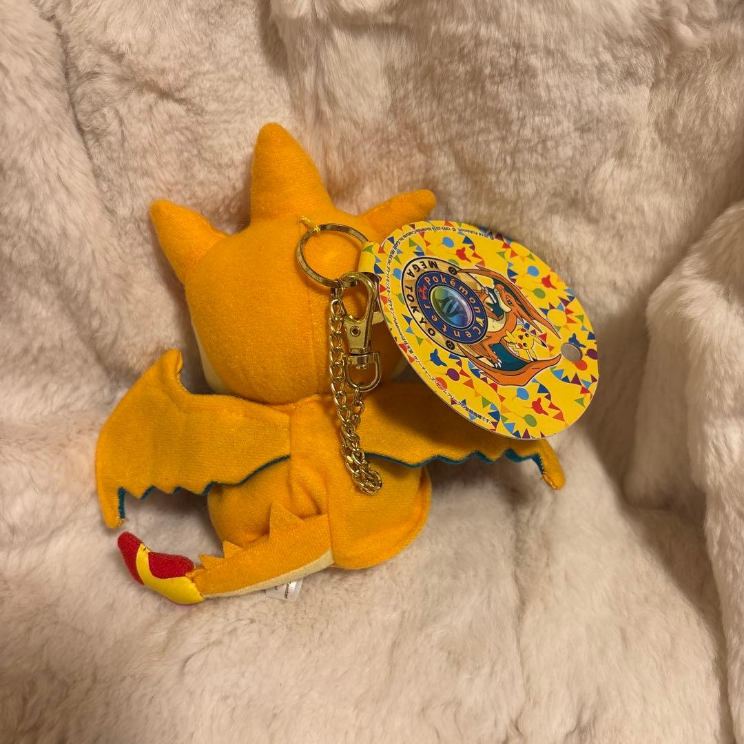 ポケモンセンター　メガトウキョーのピカチュウ マスコットぬいぐるみ