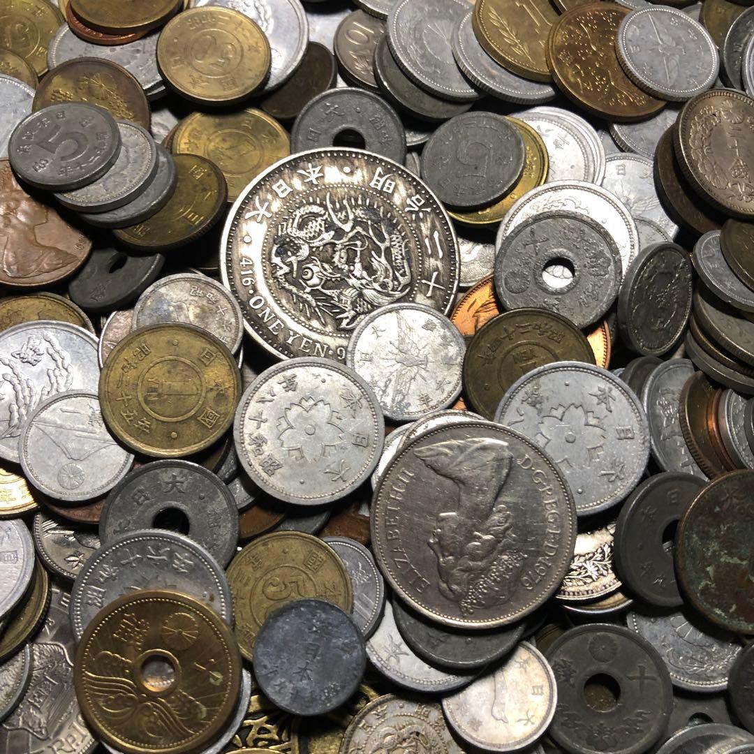 Zお宝探し！世界、日本古銭1KG 大量　一圓銀貨など　金貨銀貨 貴重