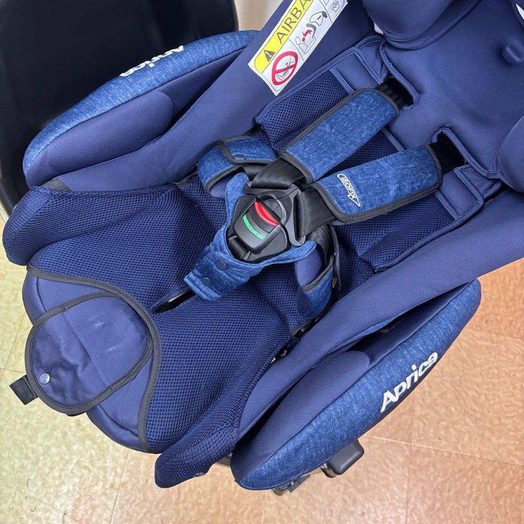 クリーニング済　☆綺麗☆　新生児　アップリカ　フラディアグロウ　ISOFIX　紺