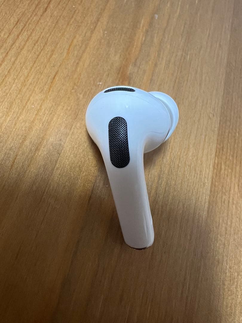 AirPods Pro 3/ 正規品　右耳のみ(A3063)