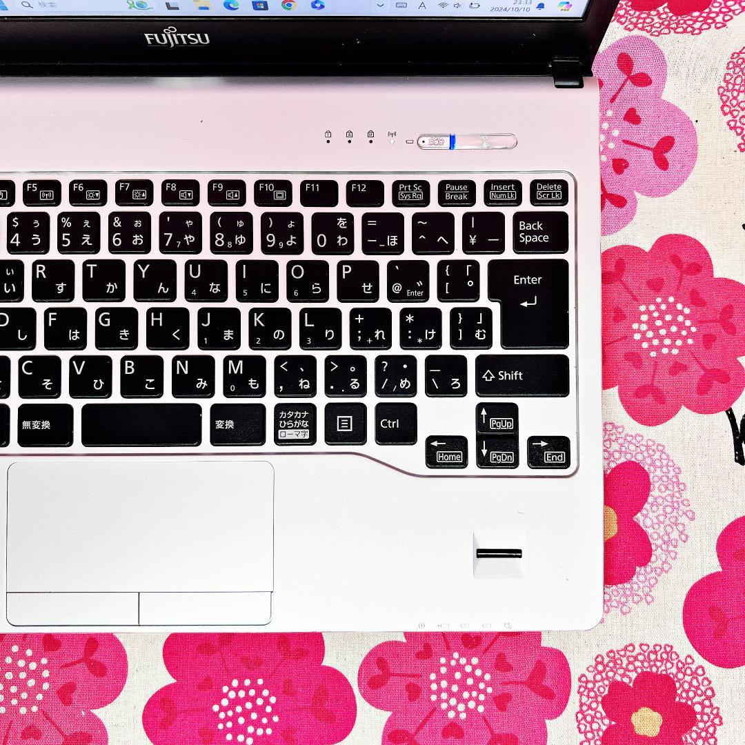 123【美品❣️】爆速SSD搭載✨バッテリー稼働OK✨カメラ✨ノートパソコン✨黒