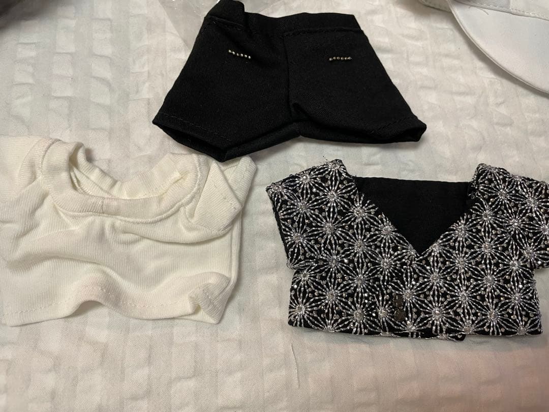 激レア　王一博 ぬいぐるみ　お洋服　56