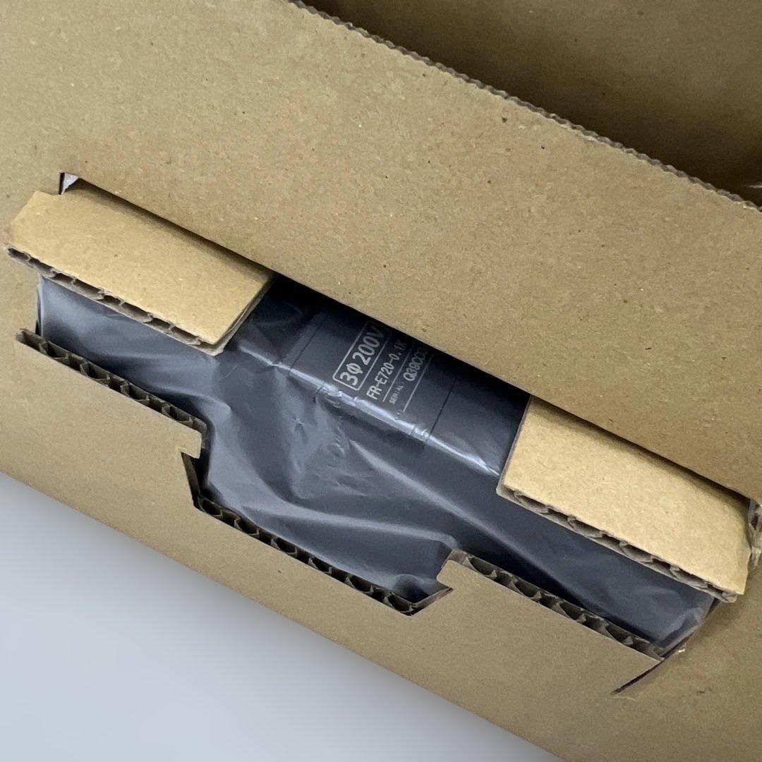 511111三菱インバータFREQROL-D700 FR-D720-0.1K