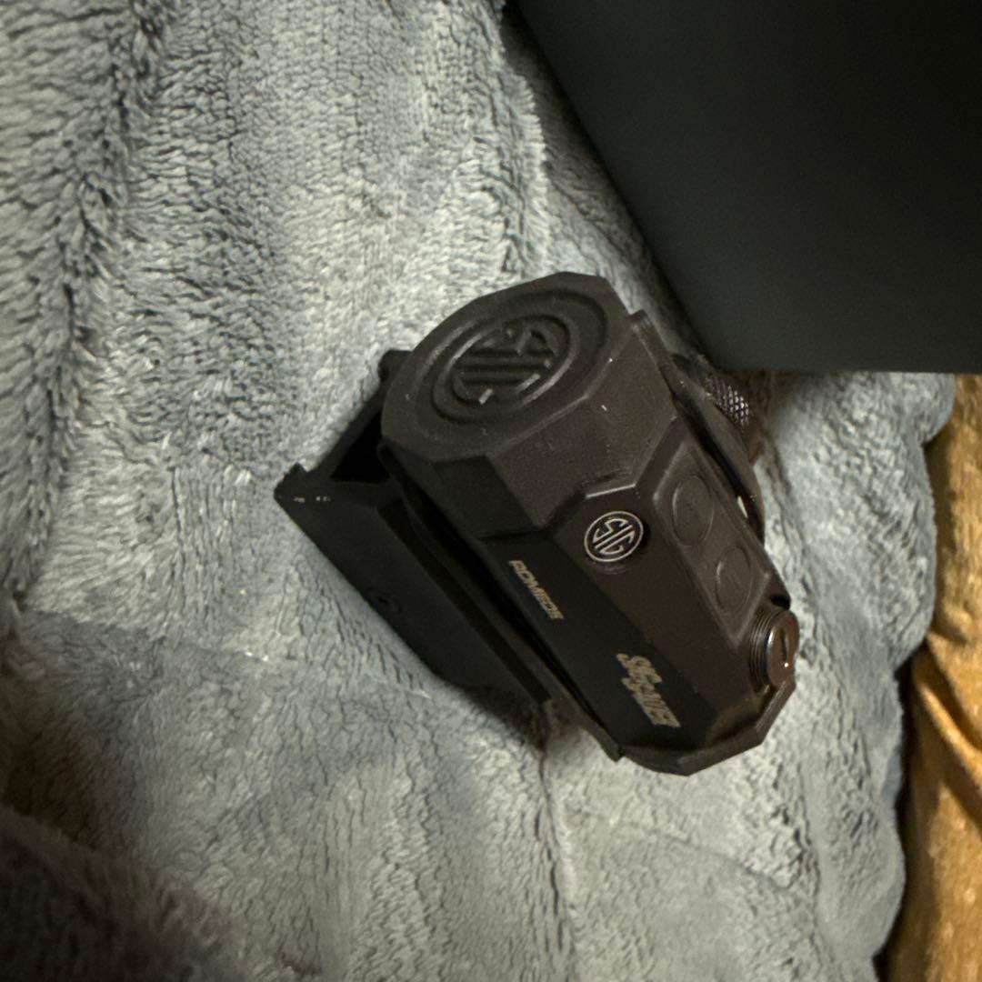 SIG SAUER ROMEO5 実物