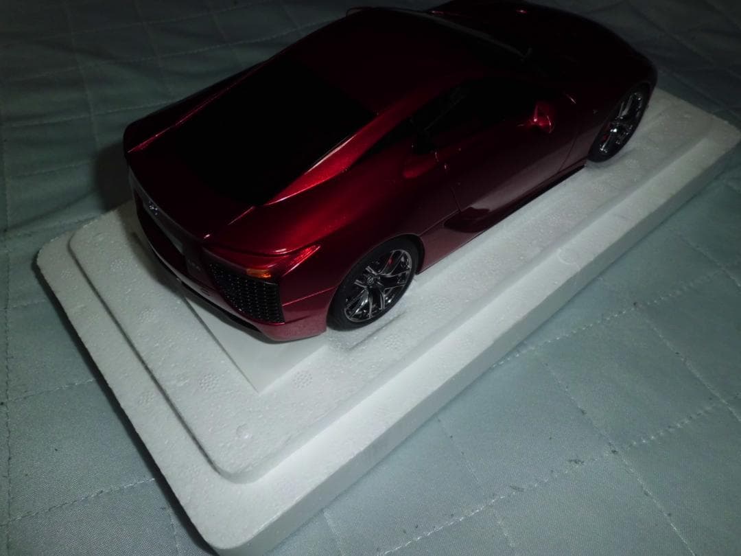 【現状品】オートアート 1/18 レクサス LFA パール・レッド
