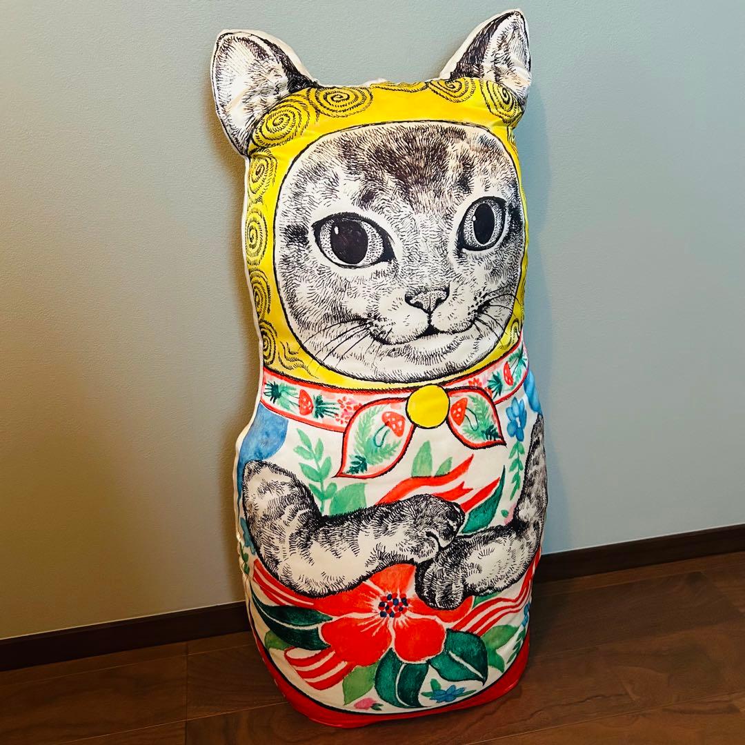 ヒグチユウコ ネコリョーシカ クッション 特大