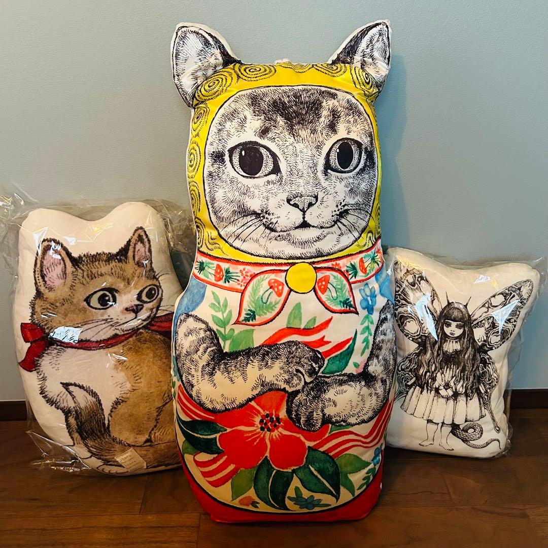 ヒグチユウコ ネコリョーシカ クッション 特大