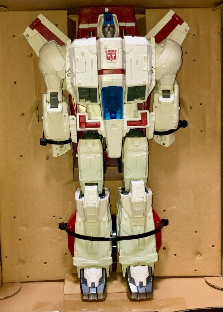 transformers WFC-S28 (SG-26) ジェットファイヤー