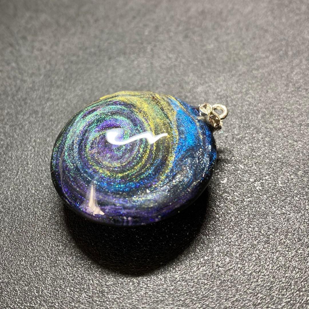 〜ニッキー様〜天然石　レジンネックレス　【トルネード】