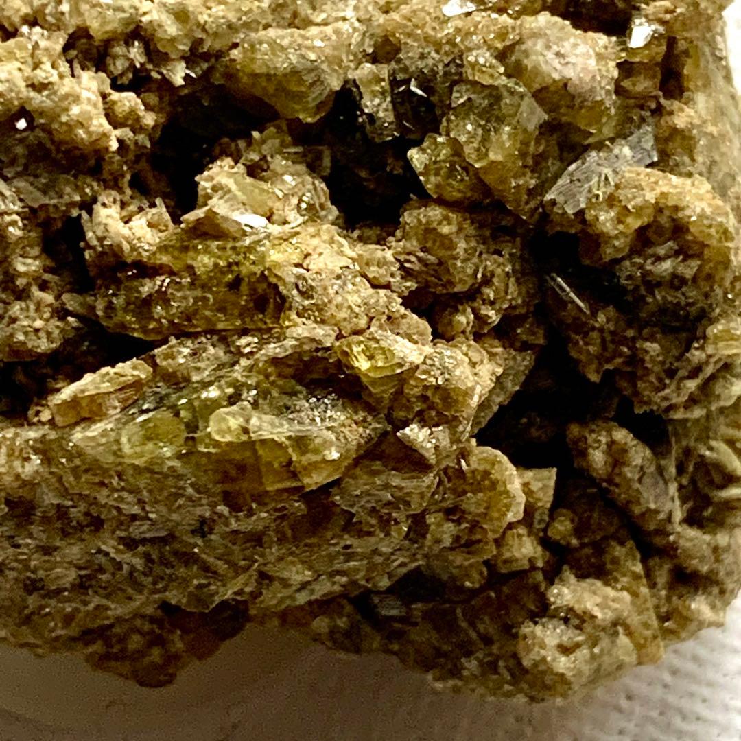 ウルトラレア！光沢あるゾイサイト結晶たち285ct